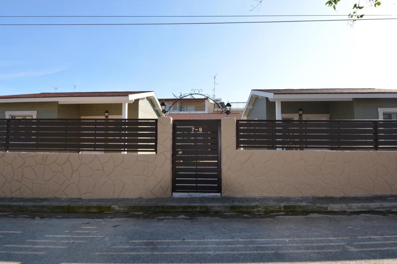 Olympia'S Apartments Artemida  Exterior photo